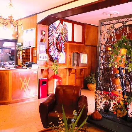 Vantaggiato Hotel *