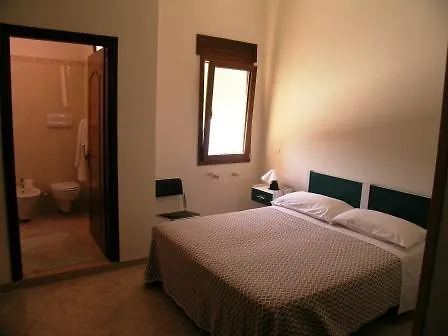 Vantaggiato Hotel *